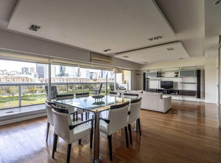 Puerto Madero — 4 ambientes con doble balcón y vista al Yacht Club